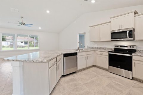 Villa ou maison à vendre à Palm Coast, Floride: 3 chambres, 143.07 m2 № 2133881 - photo 4