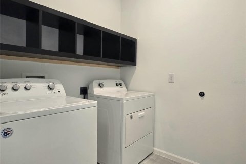 Casa en venta en Davenport, Florida, 4 dormitorios, 164.25 m2 № 2230547 - foto 28