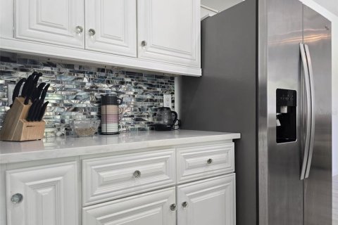 Casa en venta en Davenport, Florida, 4 dormitorios, 164.25 m2 № 2230547 - foto 12