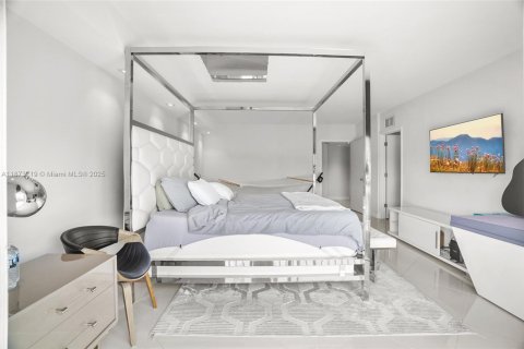 Condo in Miami, Florida, 3 bedrooms  № 1927077 - photo 29