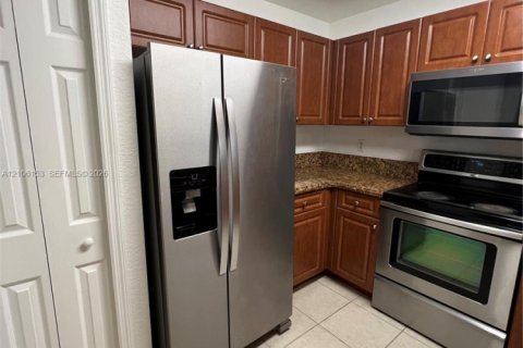 Copropriété à louer à Doral, Floride: 3 chambres, 128.67 m2 № 2414820 - photo 8