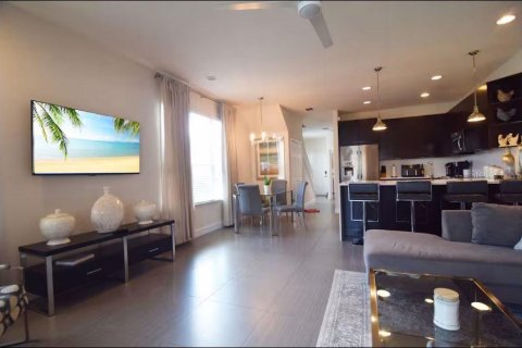 Adosado en alquiler en Clermont, Florida, 3 dormitorios, 140.47 m2 № 1800398 - foto 3