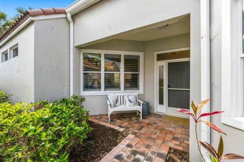 House in Vero Beach, Florida 2 bedrooms, 189.33 sq.m. № 2260706 - photo 26