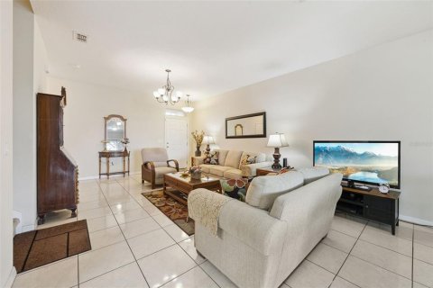 Touwnhouse à vendre à Kissimmee, Floride: 3 chambres, 182.37 m2 № 2428722 - photo 12