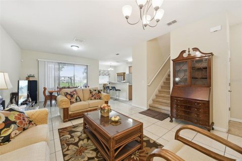 Touwnhouse à vendre à Kissimmee, Floride: 3 chambres, 182.37 m2 № 2428722 - photo 10