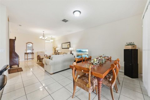 Touwnhouse à vendre à Kissimmee, Floride: 3 chambres, 182.37 m2 № 2428722 - photo 13