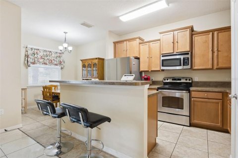 Touwnhouse à vendre à Kissimmee, Floride: 3 chambres, 182.37 m2 № 2428722 - photo 3