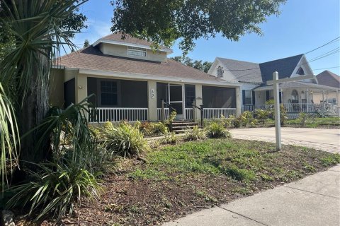 House in Tarpon Springs, Florida 3 bedrooms, 165.46 sq.m. № 2238140 - photo 3