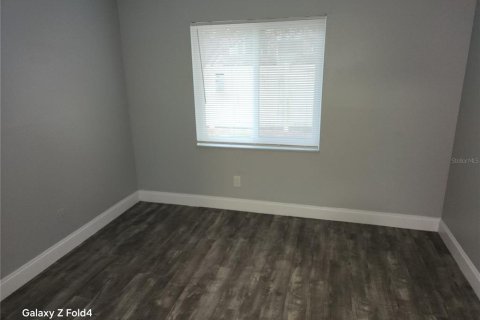 Condo in Brandon, Florida, 2 bedrooms  № 2220007 - photo 11