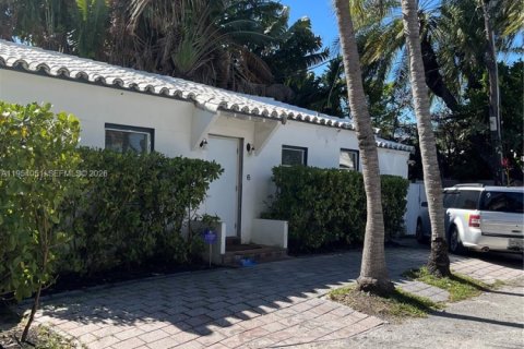 Casa en Miami Beach, Florida 2 dormitorios, 100.15 m2 № 2153305