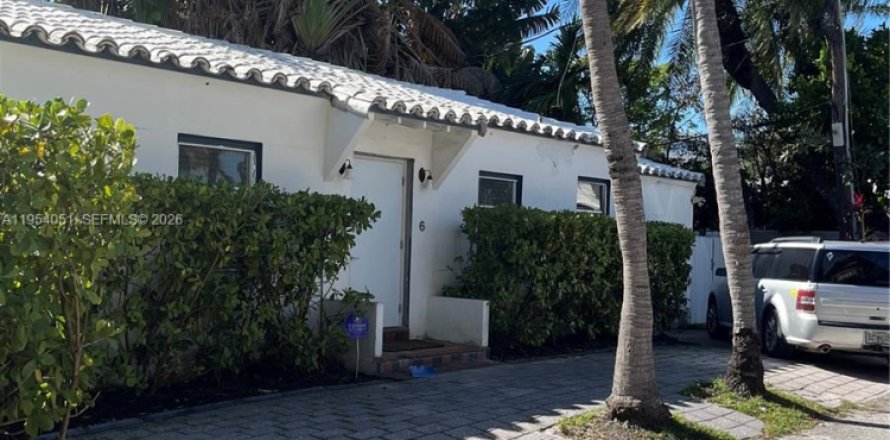 Casa en Miami Beach, Florida 2 dormitorios, 100.15 m2 № 2153305