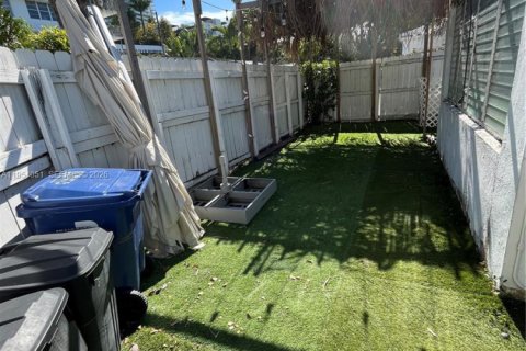 Casa en alquiler en Miami Beach, Florida, 2 dormitorios, 100.15 m2 № 2153305 - foto 7