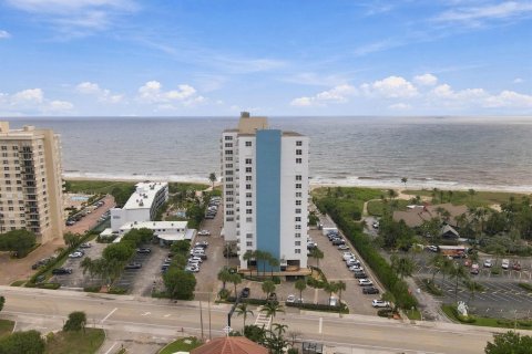 Condo in Lauderdale-by-the-Sea, Florida, 2 bedrooms № 2412808 - photo 25