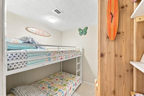 Condo in Lauderdale-by-the-Sea, Florida, 2 bedrooms № 2412808 - photo 14