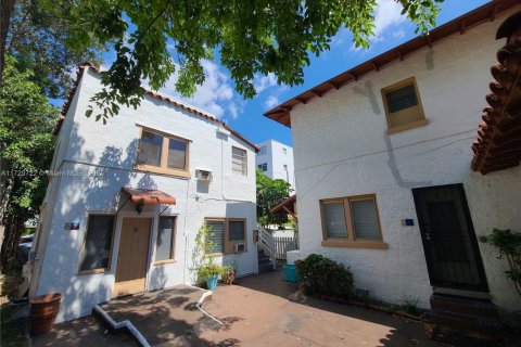 Купить коммерческую недвижимость в Майами-Бич, Флорида 332.68м2, № 1704102 - фото 16