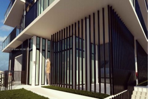 Купить коммерческую недвижимость в Майами-Бич, Флорида 332.68м2, № 1704102 - фото 4