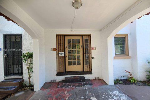 Купить коммерческую недвижимость в Майами-Бич, Флорида 332.68м2, № 1704102 - фото 12