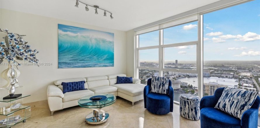 Condo in Hallandale Beach, Florida, 1 bedroom № 1356614