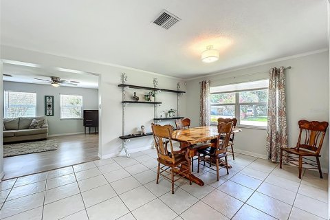 House in Longwood, Florida 3 bedrooms, 129.97 sq.m. № 1879150 - photo 9