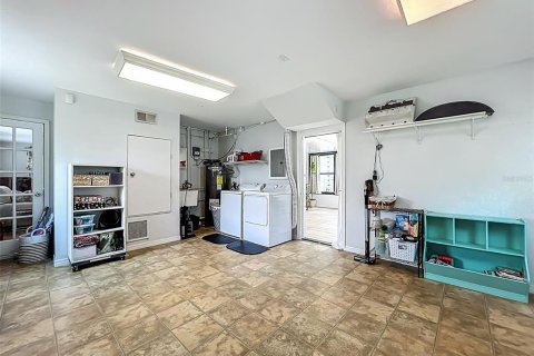 House in Longwood, Florida 3 bedrooms, 129.97 sq.m. № 1879150 - photo 30