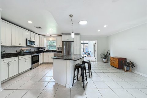 House in Longwood, Florida 3 bedrooms, 129.97 sq.m. № 1879150 - photo 10