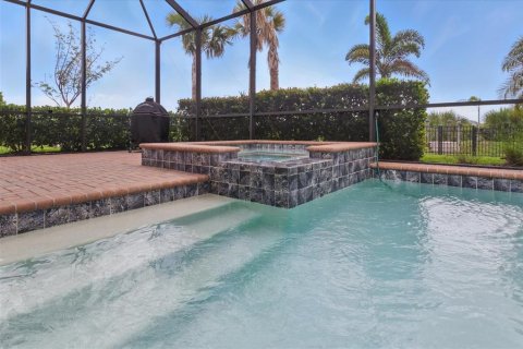 House in Port Charlotte, Florida 4 bedrooms, 219.34 sq.m. № 1786428 - photo 2