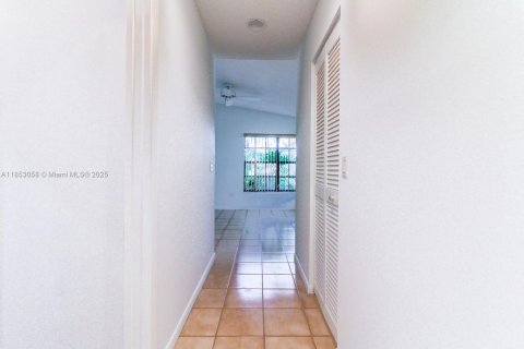 House in Delray Beach, Florida 3 bedrooms, 144.37 sq.m. № 1875744 - photo 7