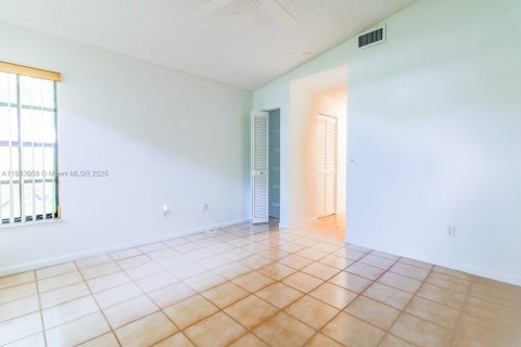 House in Delray Beach, Florida 3 bedrooms, 144.37 sq.m. № 1875744 - photo 10