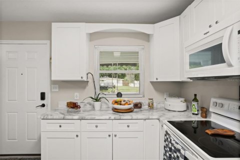 Villa ou maison à vendre à Orlando, Floride: 3 chambres, 118.82 m2 № 2400445 - photo 10