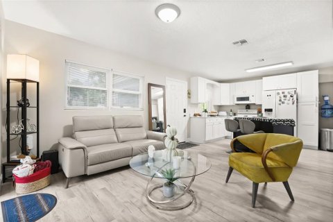 Villa ou maison à vendre à Orlando, Floride: 3 chambres, 118.82 m2 № 2400445 - photo 7