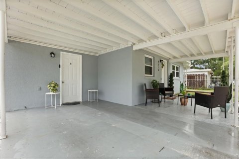 Villa ou maison à vendre à Orlando, Floride: 3 chambres, 118.82 m2 № 2400445 - photo 4
