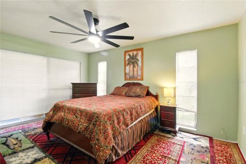 Casa en venta en New Port Richey, Florida, 2 dormitorios, 141.95 m2 № 1771062 - foto 12