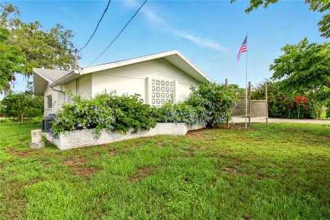 Casa en venta en New Port Richey, Florida, 2 dormitorios, 141.95 m2 № 1771062 - foto 2