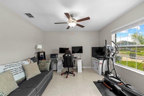 House in Riverview, Florida 4 bedrooms, 244.61 sq.m. № 1675528 - photo 9