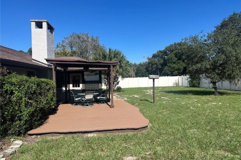 Villa ou maison à louer à Fruitland Park, Floride: 2 chambres, 147.16 m2 № 2413973 - photo 12