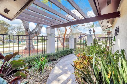 Townhouse in Miami, Florida 3 bedrooms, 116.41 sq.m. № 2029993 - photo 15