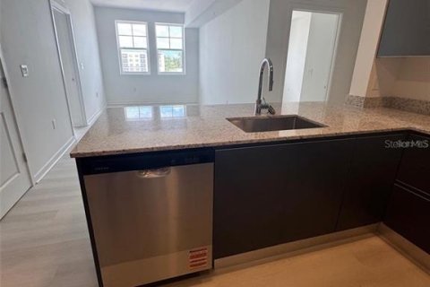 Appartement à louer à Orlando, Floride: 2 chambres, 95.04 m2 № 2425330 - photo 10