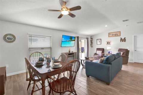 House in Davenport, Florida 3 bedrooms, 144.93 sq.m. № 1773803 - photo 9