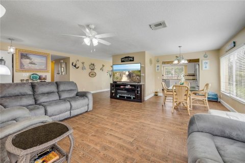 Casa en venta en Palm Coast, Florida, 2 dormitorios, 137.68 m2 № 2284869 - foto 14