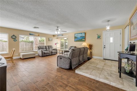 Casa en venta en Palm Coast, Florida, 2 dormitorios, 137.68 m2 № 2284869 - foto 10