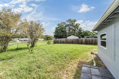 House in Largo, Florida 3 bedrooms, 62.34 sq.m. № 1902440 - photo 19