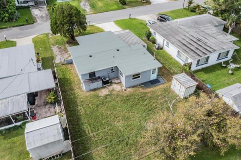 House in Largo, Florida 3 bedrooms, 62.34 sq.m. № 1902440 - photo 25