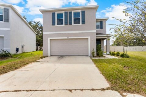 Casa en venta en Tampa, Florida, 4 dormitorios, 216.28 m2 № 1359478 - foto 5