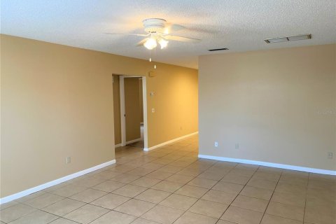 Apartment in New Smyrna Beach, Florida 2 bedrooms, 92.9 sq.m. № 1913008 - photo 8