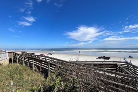 Apartment in New Smyrna Beach, Florida 2 bedrooms, 92.9 sq.m. № 1913008 - photo 18