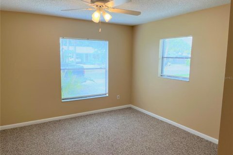 Apartment in New Smyrna Beach, Florida 2 bedrooms, 92.9 sq.m. № 1913008 - photo 12