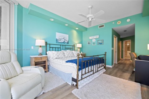 Condominio en venta en Hollywood, Florida, 3 dormitorios, 193.05 m2 № 1790670 - foto 23