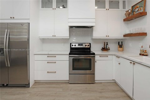 Townhouse in Weston, Florida 2 bedrooms, 128.76 sq.m. № 1834225 - photo 7
