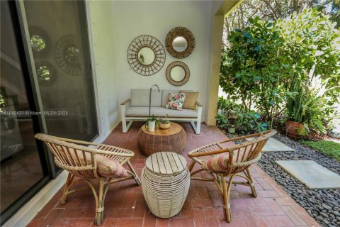 Townhouse in Weston, Florida 2 bedrooms, 128.76 sq.m. № 1834225 - photo 23
