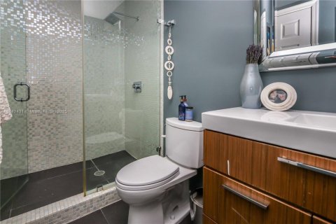 Townhouse in Weston, Florida 2 bedrooms, 128.76 sq.m. № 1834225 - photo 13